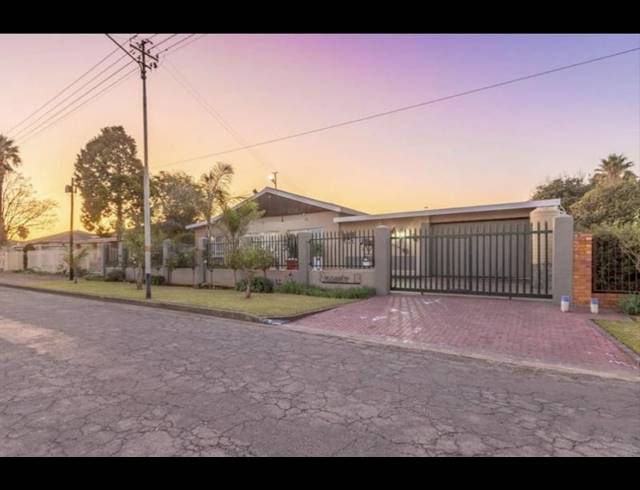 3 BEDROOM HOUSE FOR SALE IN FISHERS HILL